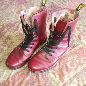 Dr. Marten's Air Wair Stratford Boots size 8